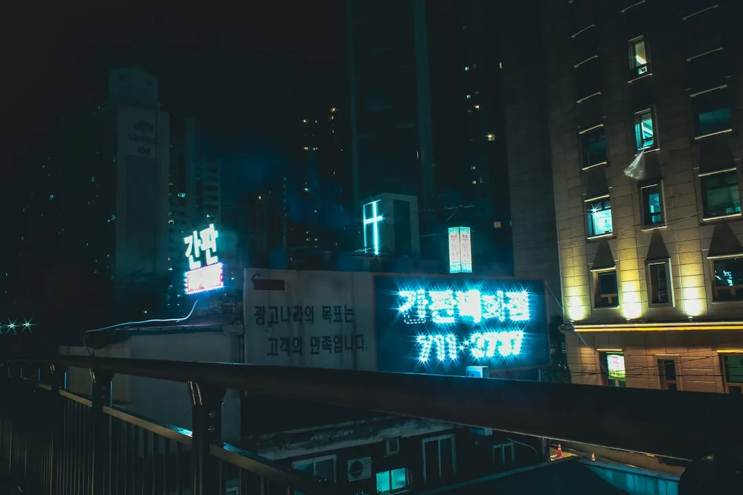 连锁餐饮食材配送方案对比:集中采购vs分散采购成本分析